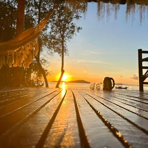 Deep House Sea View Privatunterkunft